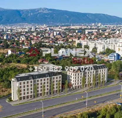 Снимка 2 — Двустаен апартамент с южно изложение в Левски В, София