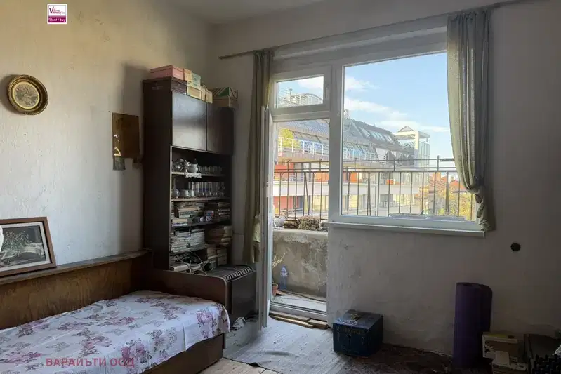 Two-room apartment in Lozenets with balcony and southwest aspect