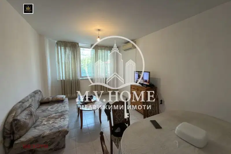 Three-room apartment with terrace in Lozenets, Sofia