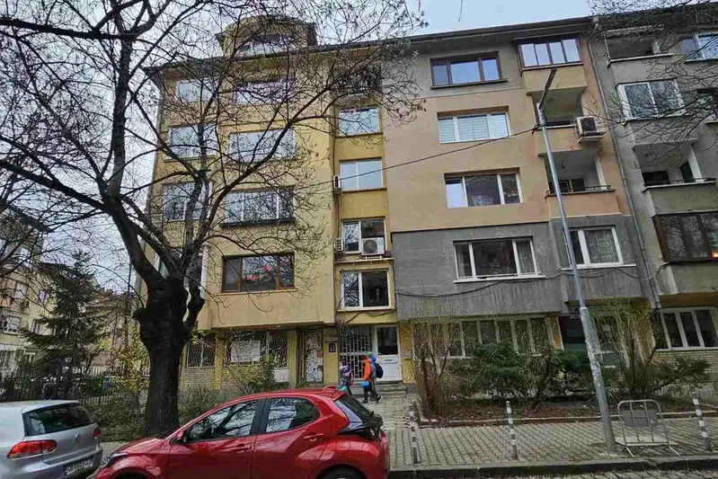 3-bedroom apartment in Sofia, Lozenec