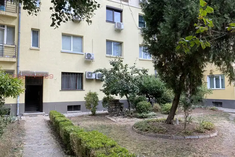 3-bedroom apartment in Sofia, Lozenec