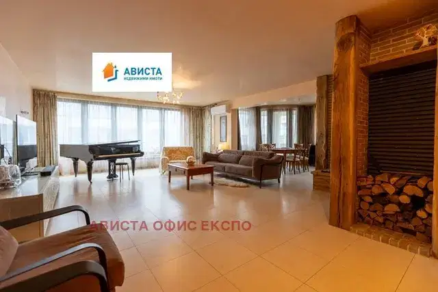 4-bedroom apartment in Sofia, Lozenec