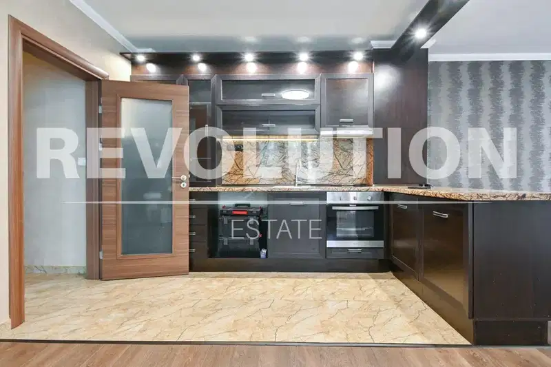 Two-room apartment in Lozenets with video surveillance