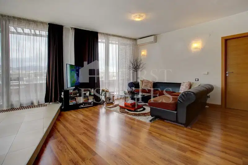 Two-room apartment with panoramic terrace in Lozenets, Sofia