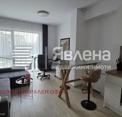 Снимка 4 — Двустаен апартамент в Лозенец с тераса и паркомясто