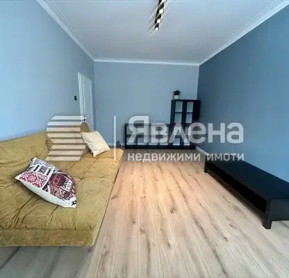 Снимка 4 — Тристаен апартамент с тераса в Лозенец, София