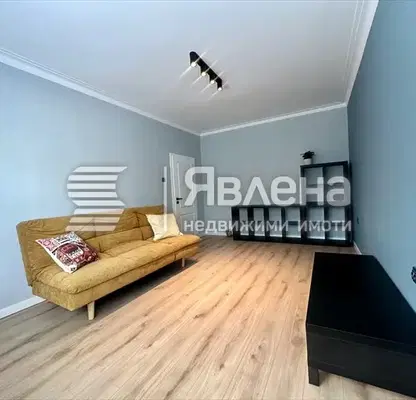 Снимка 5 — Тристаен апартамент с тераса в Лозенец, София