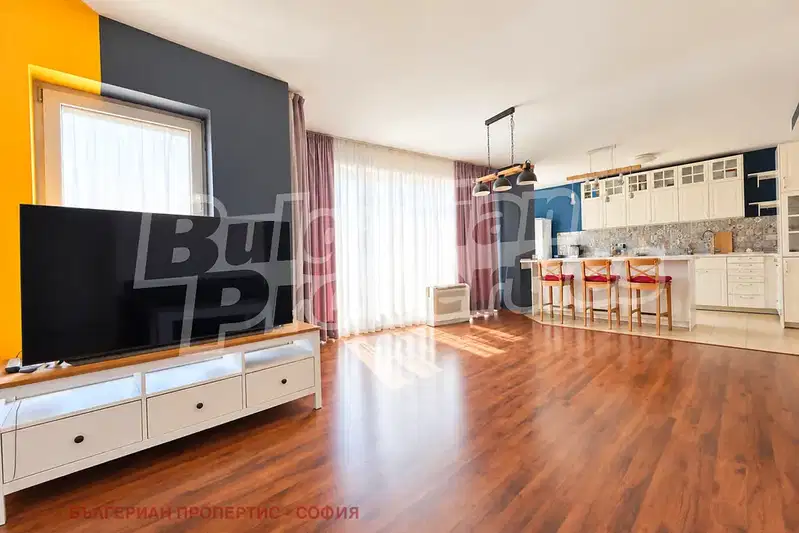 3-bedroom apartment in Sofia, Lozenec