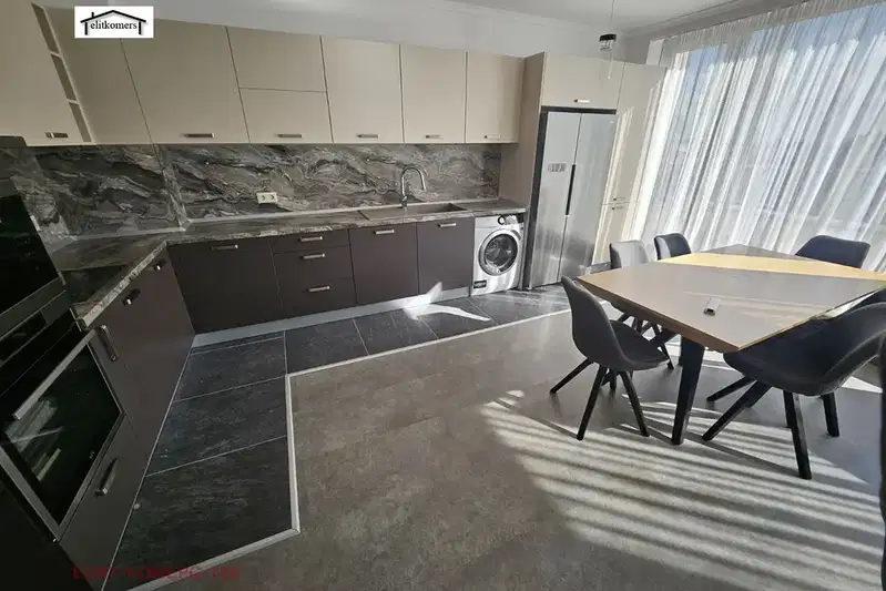 3-bedroom apartment in Sofia, Lozenec