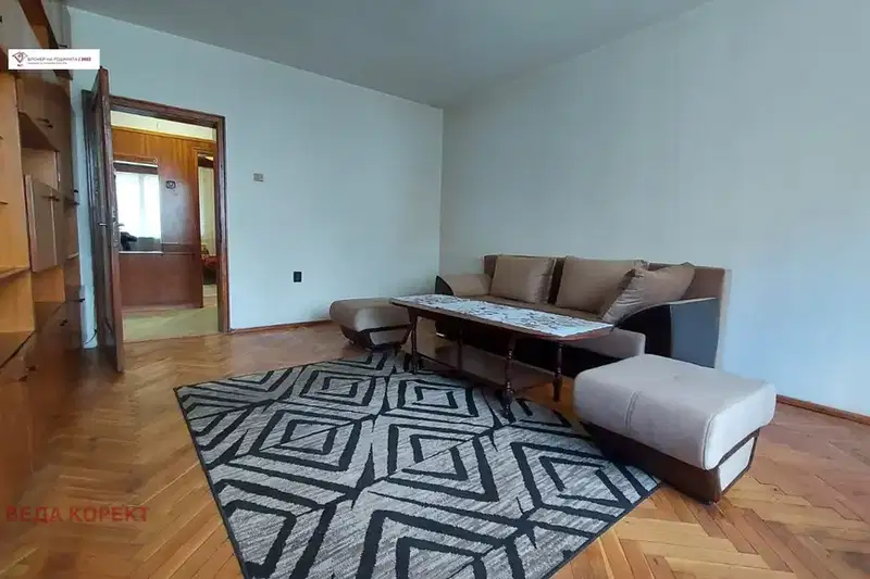 3-bedroom apartment in Sofia, Lozenec