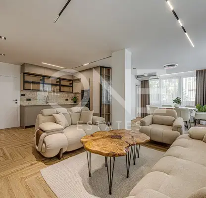Photo 2 — Four-room apartment with terrace in Lozenets, Sofia