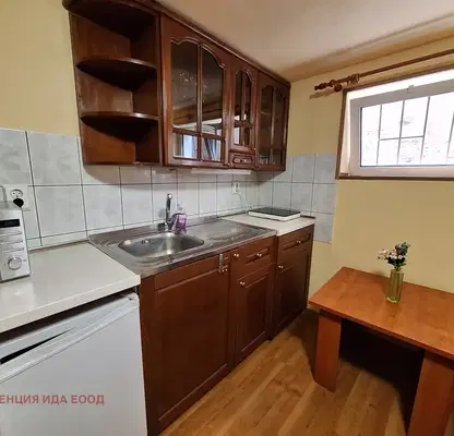 Photo 5 — Studio in Lozenets with separate storage room