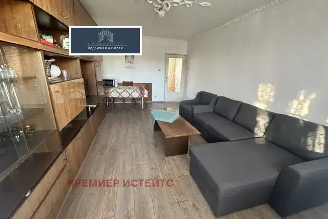 Двустаен апартамент в София, Люлин 1