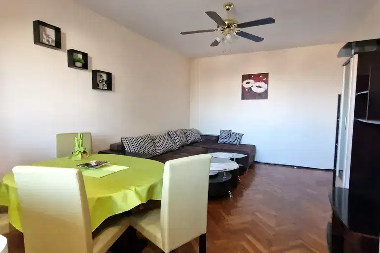 Three-room apartment in Lyulin 1 with glazed balcony