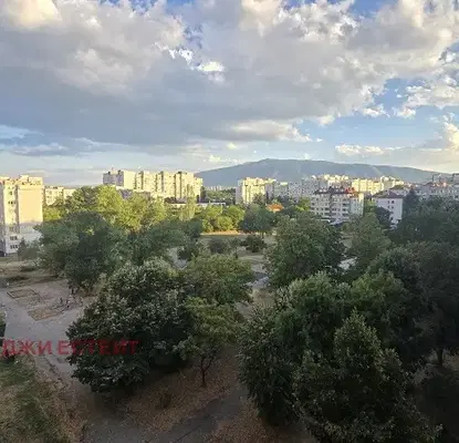 Photo 4 — Two-room apartment with enclosed terrace in Lyulin 10, Sofia