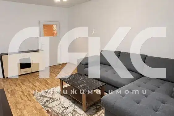 Тристаен апартамент с две тераси в Люлин 2, София