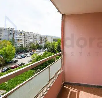 Снимка 3 — Двустаен апартамент с две тераси в Люлин 7, София