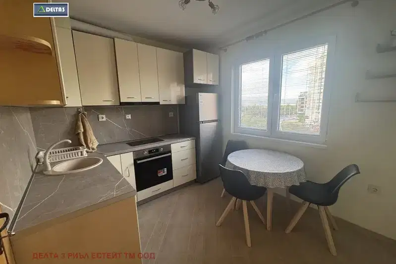 Three-room apartment with three terraces in Lyulin 8, Sofia