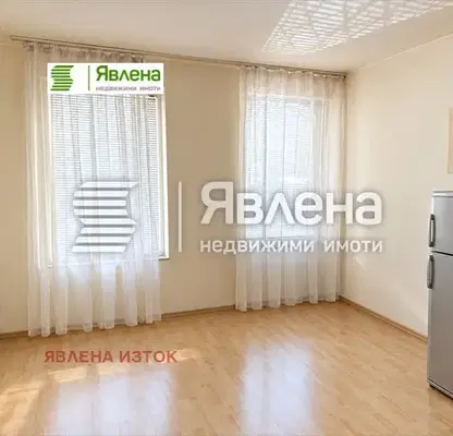Снимка 3 — 2-стаен апартамент на партер в Люлин - център, София