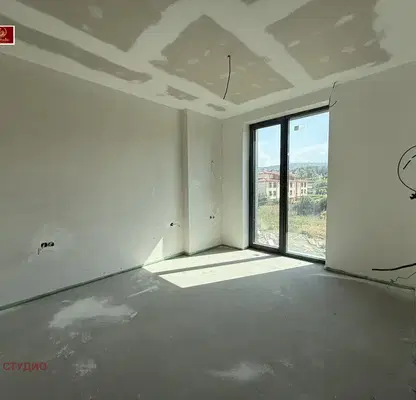 Photo 5 — Three-room apartment in m-t Detski grad with large terrace