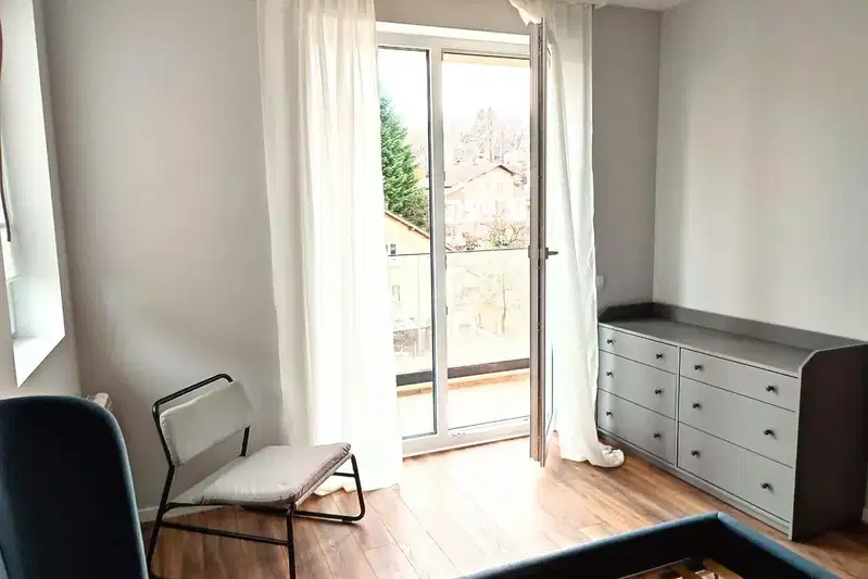 Three-room apartment in Sofia, m-t Gardova glava with parking space