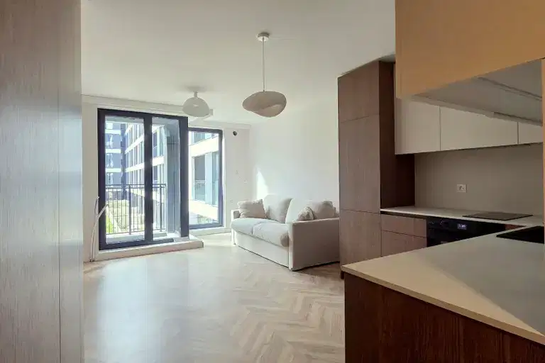 One-room apartment in Malinova Dolina with elevator