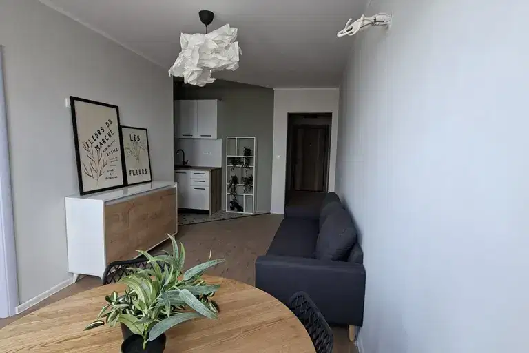 Two-room apartment in Malinova dolina with balcony and elevator
