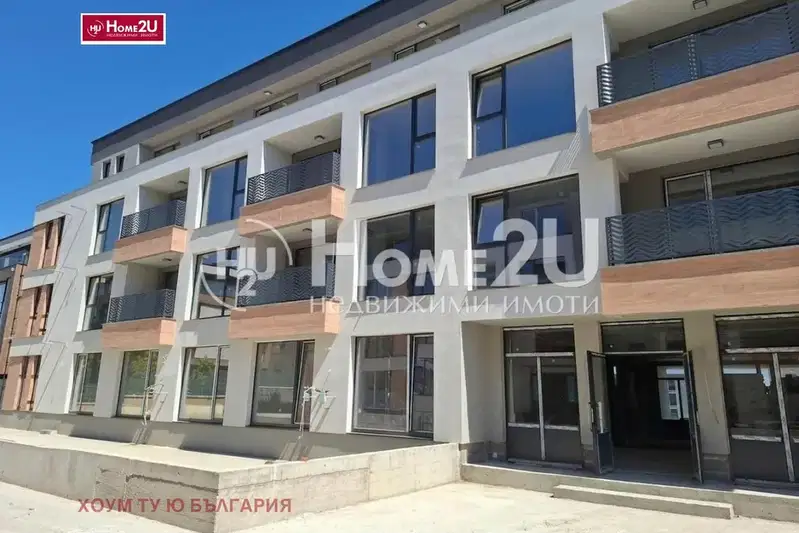 Двустаен апартамент с двор в Малинова долина, София
