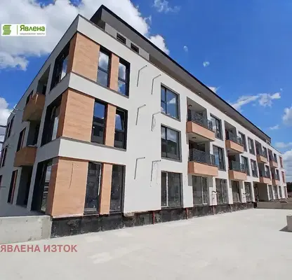 Снимка 4 — Тристаен апартамент с двор в Малинова долина, София