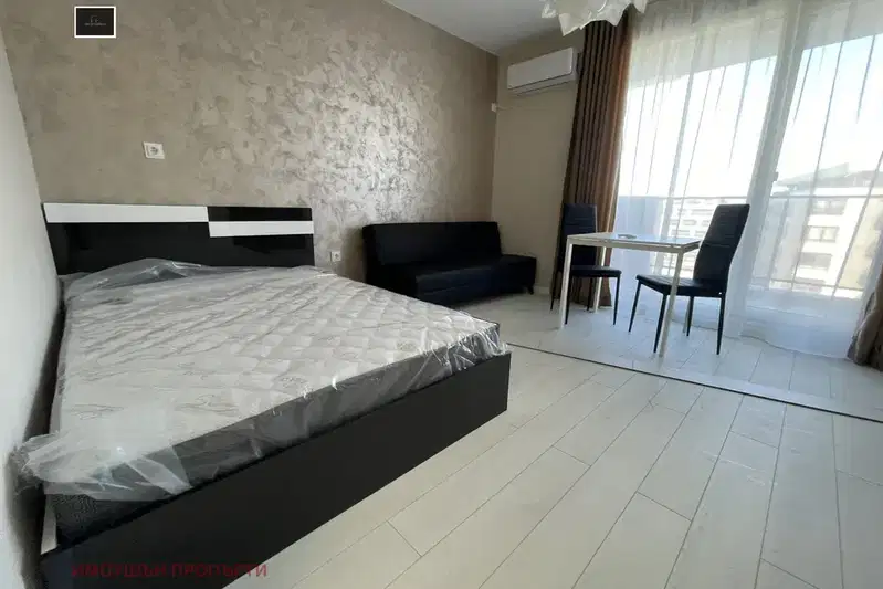 One-room apartment in Malinova dolina with terrace