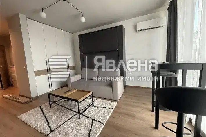 One-room apartment with panoramic view in Malinova dolina