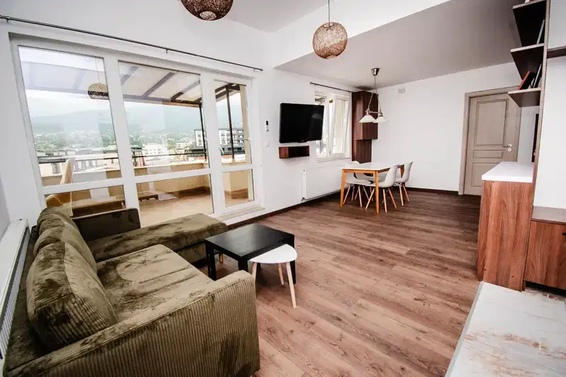 Spacious 4-room apartment with large terrace in Malinova dolina