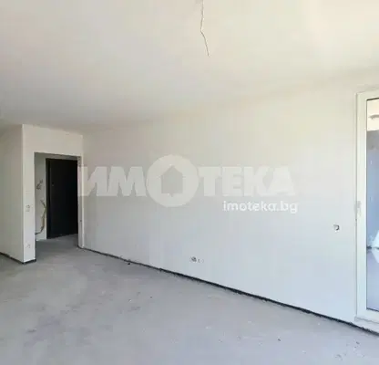 Photo 3 — 2-room apartment with south aspect in Manastirski Livadi