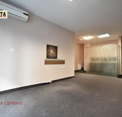 Photo 2 — 3-room apartment in Manastirski Livadi with terrace
