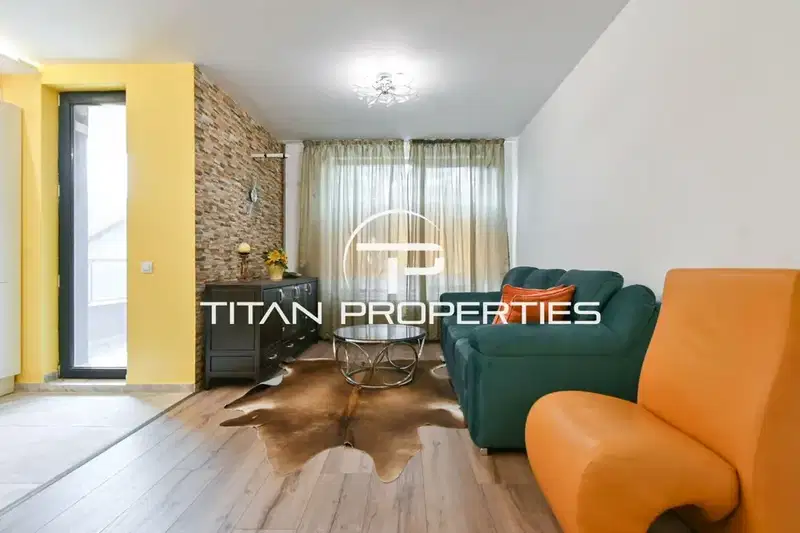 Three-room apartment in Manastirski Livadi with terrace