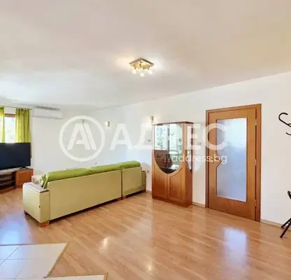 Photo 2 — Three-room apartment with three terraces in Manastirski Livadi, Sofia