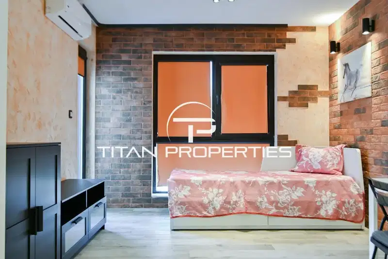 One-room apartment in Manastirski Livadi with terrace
