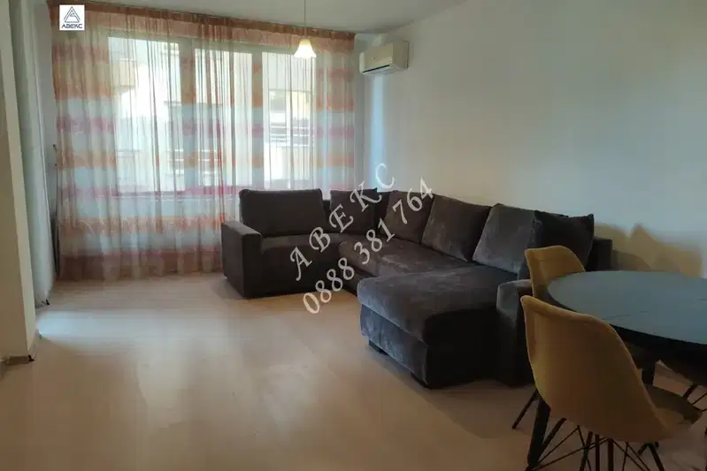 Two-room apartment in Manastirski Livadi with balcony