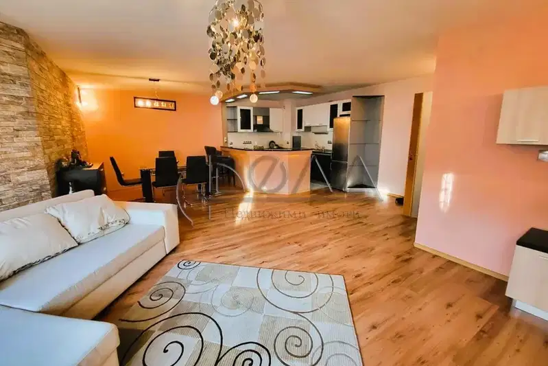 3-bedroom apartment in Sofia, Medicinska Akademiya