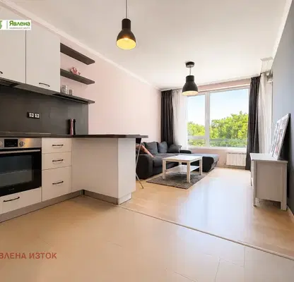 Photo 2 — Three-room apartment in Mladost 1 with east aspect