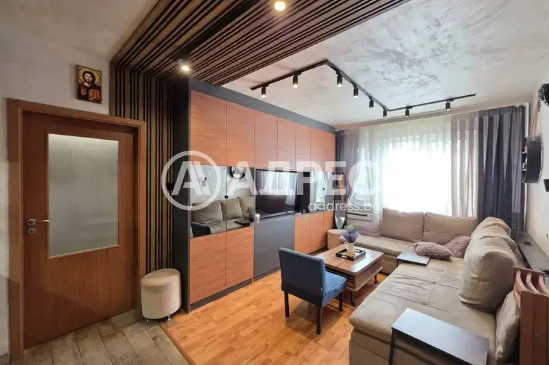 4-room apartment in Mladost 1 with two bathrooms and terrace