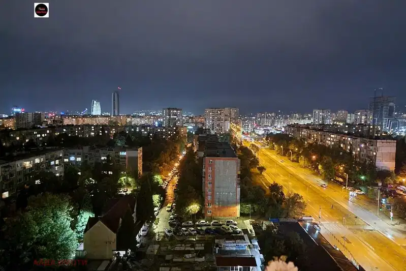 Просторен 3-стаен апартамент в Младост 1 с панорамна тераса