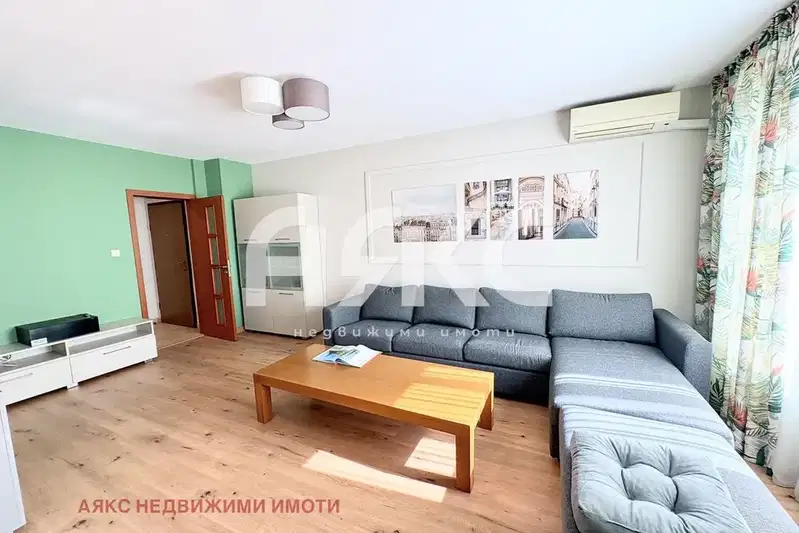 3-bedroom apartment in Sofia, Mladost 1
