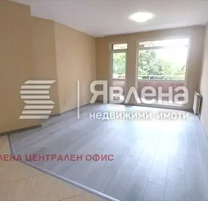 Снимка 2 — Двустаен апартамент в Младост 1А с тераса и асансьор