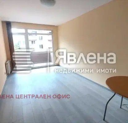 Снимка 3 — Двустаен апартамент в Младост 1А с тераса и асансьор