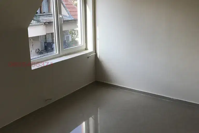 One-room apartment in Mladost 2 with elevator on top floor