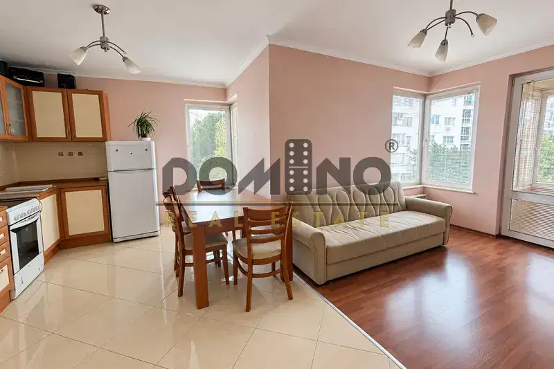 3-bedroom apartment in Sofia, Mladost 2