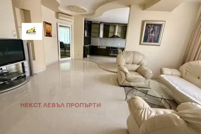 Three-room apartment with garage in Mladost 2, Sofia