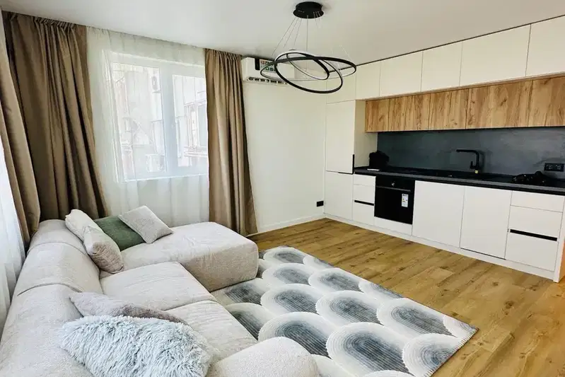 Three-room apartment in Mladost 3 with terrace and elevator