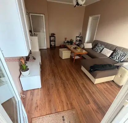 Photo 2 — 4-room apartment in Mladost 3 with terrace and two bathrooms